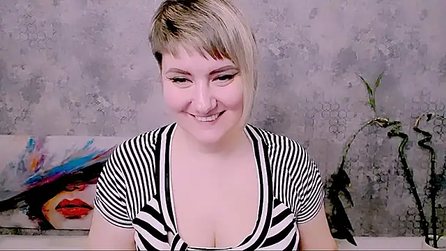 Djullia Chat XXX live