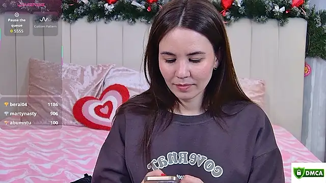 EllaAnder Chat XXX live