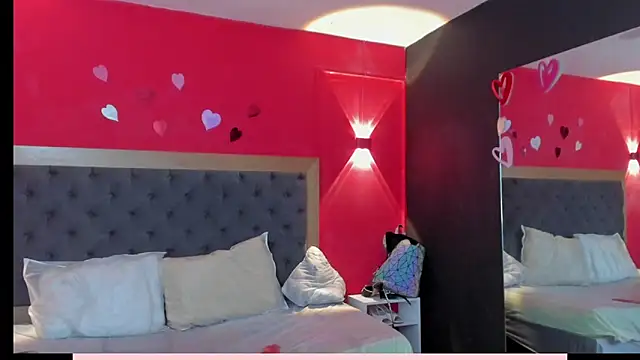 Chat XXX en directo de YayaHilton