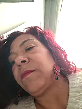 Chat XXX en directo de Scarlet_curly8a