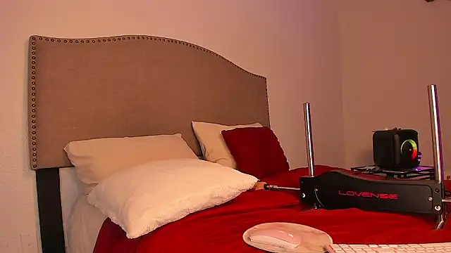 yiauana Chat XXX live