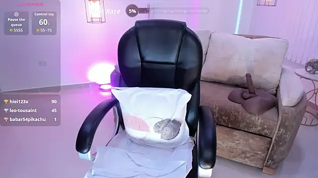 Shantaall_ Adlı Modelin Canlı XXX Sohbeti