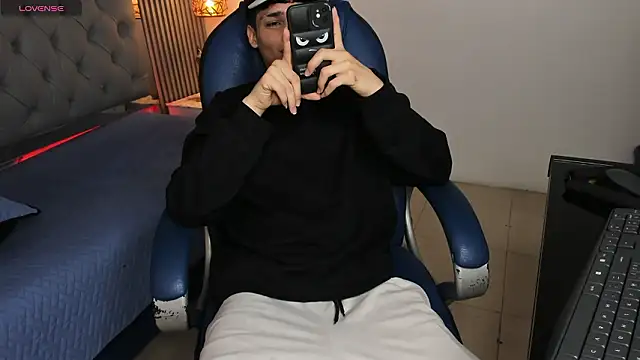 SamBlack_ webkamerás műsora