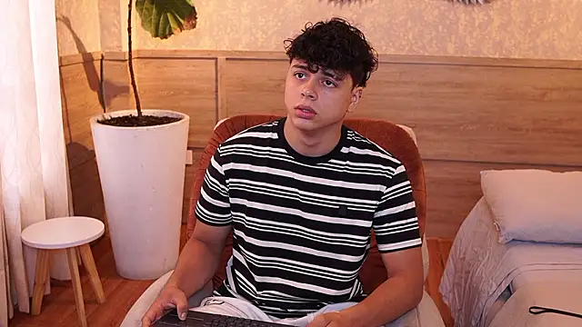 Ethan_occonor 라이브 XXX 채팅