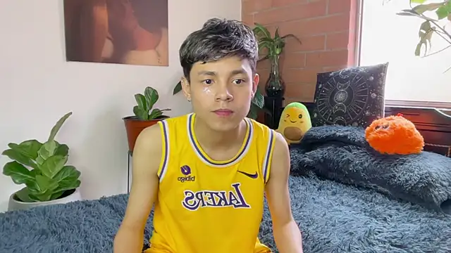 Andy_Belier23のライブXXXチャット