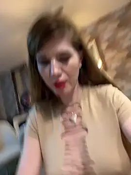 didihairypussyのウェブカメラショー