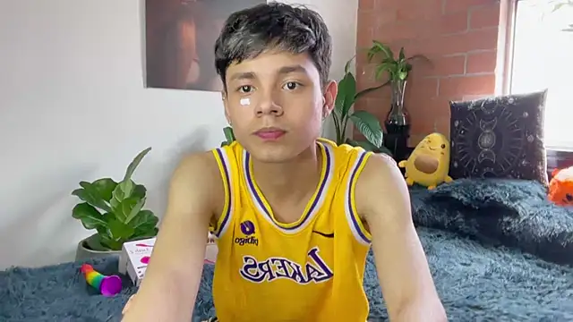 Andy_Belier23 网络视讯表演