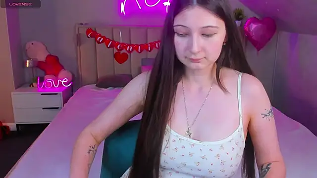 Chat +18 de Ella_Burns ao vivo