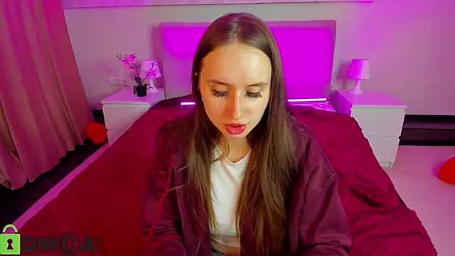 Kira__Sweet élő XXX-chatje