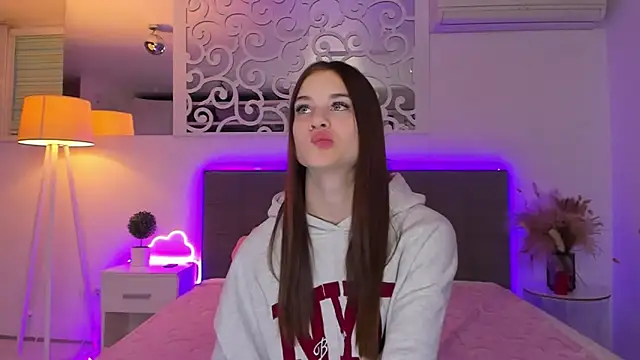 LuisaClover – Live XXX-chat