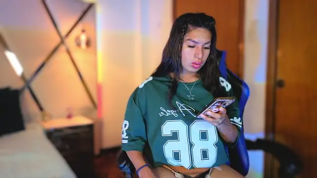 MeelFox Chat XXX live