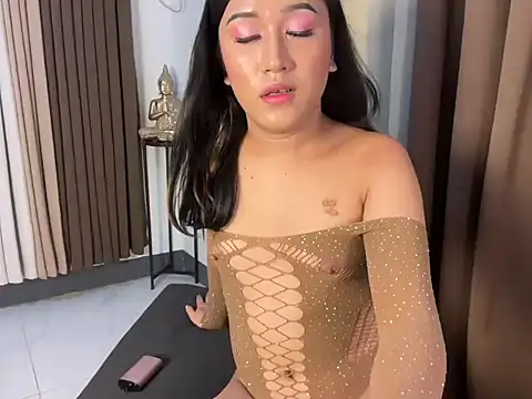 Pokazy przed kamerką – savanna_pleasure