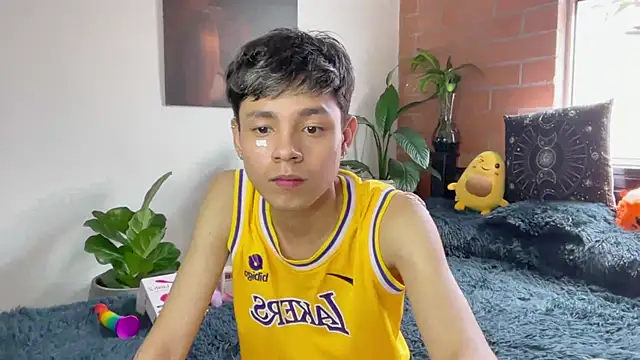 Chat XXX ao vivo de Andy_Belier23