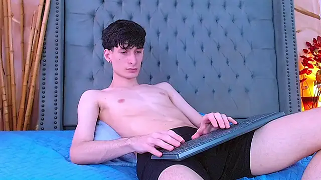 Czat XXX na żywo – Luke_Carter