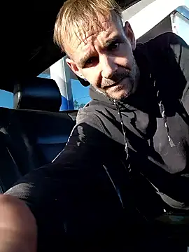 Hungwell1515 – Naživo XXX chat