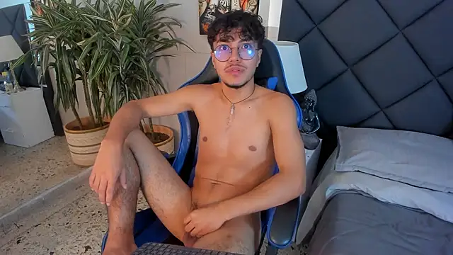 kai_storn – Naživo XXX chat