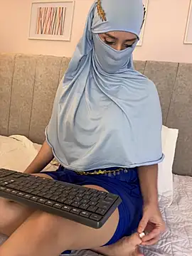 rawiyaのライブXXXチャット