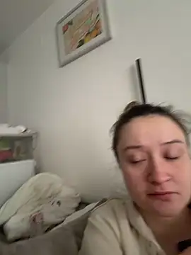 Chat XXX ao vivo de LilyLuck_