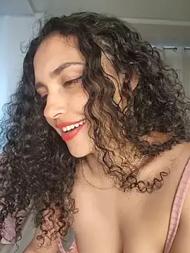 Lucy_Marin Live XXX-chat