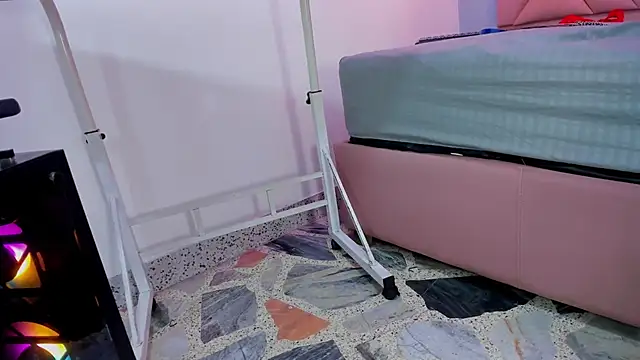 Ibbie_drastic's Live XXX Chat