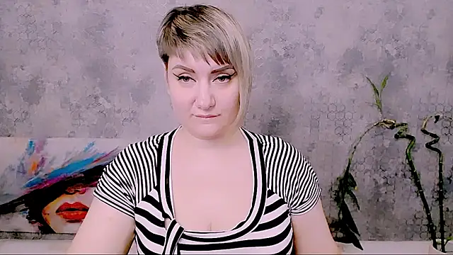 Djullia – Naživo XXX chat