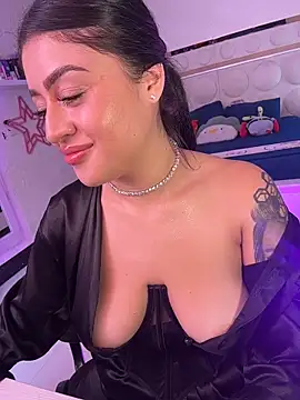 Czat XXX na żywo – lucianaroy