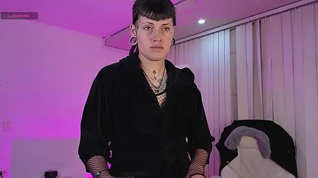 _sharlotte777 live XXX chat