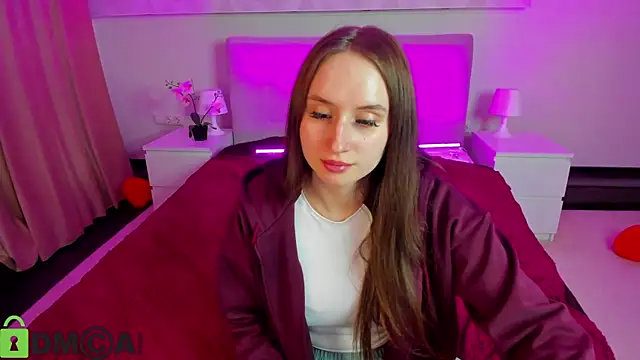 Kira__Sweet Chat XXX live