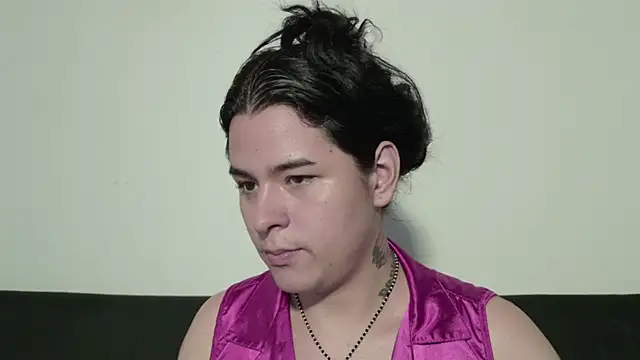 Chat +18 de Angel-umbra ao vivo