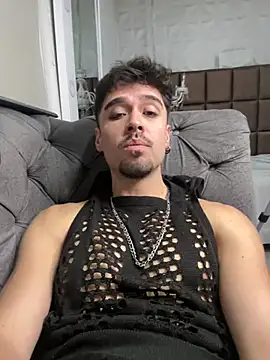 BrunoTurnerr: вебкам-шоу