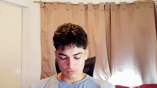 jimmy_class élő XXX-chatje