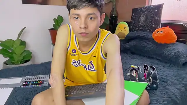 Andy_Belier23 Pertunjukan Webcam