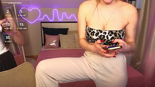 XXX chat uživo modela MaxinCarroll