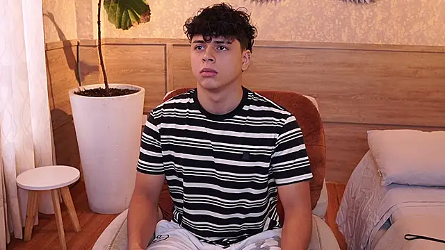 Czat XXX na żywo – Ethan_occonor