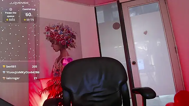 milfsecret69 现场XXX聊天