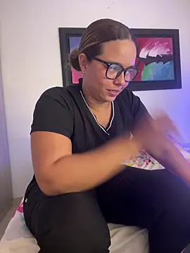 Kira_Spiicy Live XXX-chat