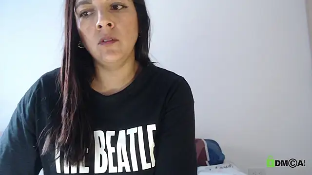 urcute_kitten Chat XXX in diretta