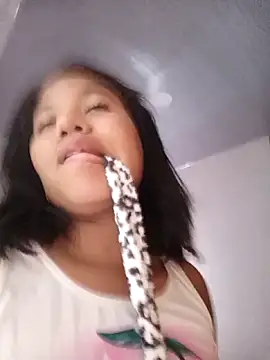 abigail-moonx Adlı Modelin Canlı XXX Sohbeti