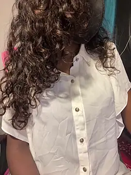 دردشة Indian-Squirt الجنسية المباشرة