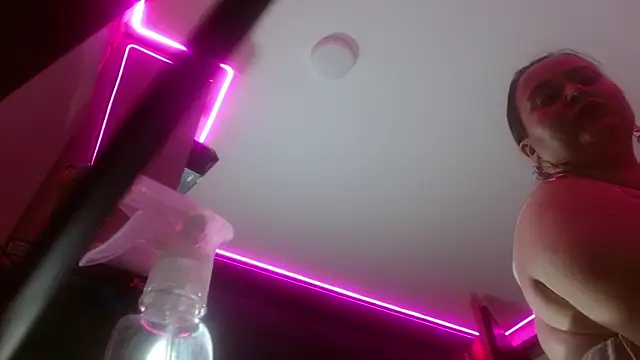 Chat +18 de sammyEvans__ ao vivo