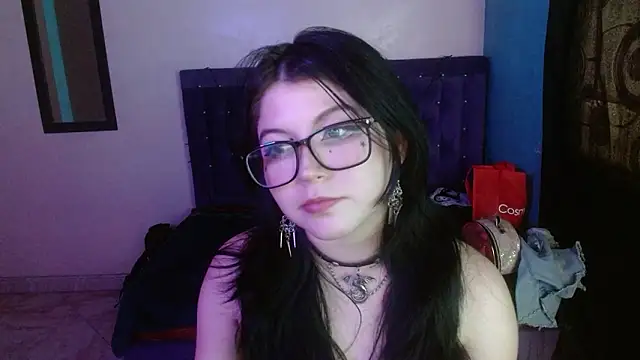 Ginebra_Sensual élő XXX-chatje