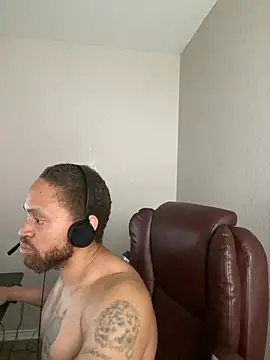 Fathero1time webkamerás műsora