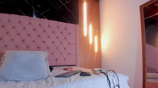 แชท XXX สดของ AinaPink