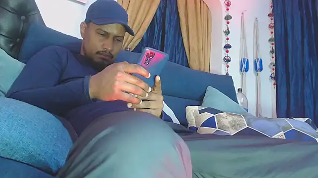 ElCaballeroNegro24 Adlı Modelin Web Kamerası Şovu