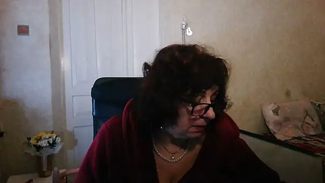 Julia54391 现场XXX聊天