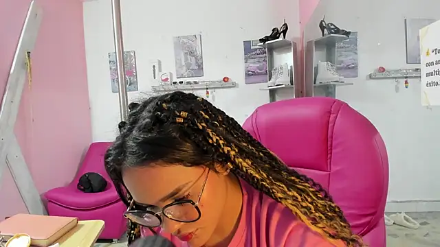 CAMILA--REY's Live XXX Chat