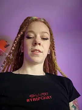 LucidLucy's Webcam Show