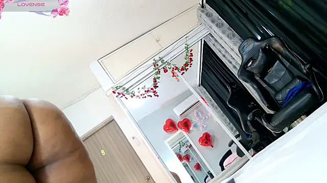 Chat XXX en directo de BLACK_ROSSE_1