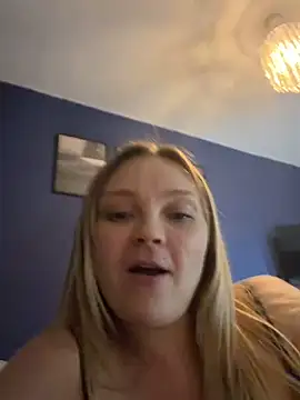 Chat XXX ao vivo de Sky25x