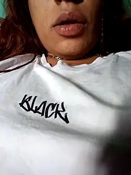 Show modela cata_bronw na web-kameri